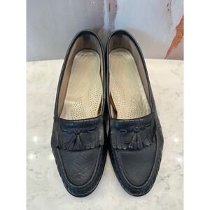 SAS Women's Navy Loafer Shoes Brown Tassel Comfort Slip On USA Sz 9.5M Prep 90s